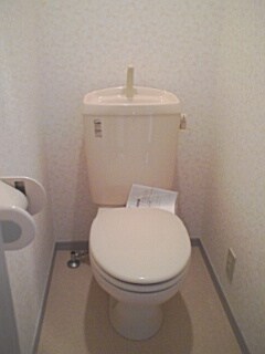 物件内観写真8　(トイレ)