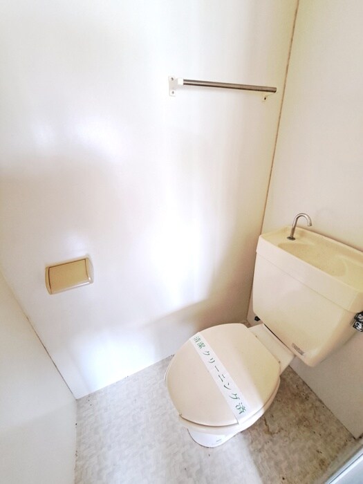 物件内観写真11　(トイレ)