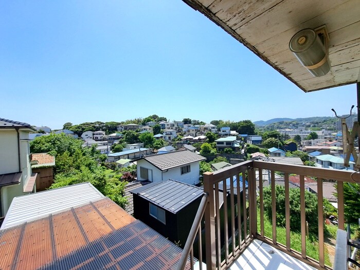 物件内観写真16　(室内からの展望)