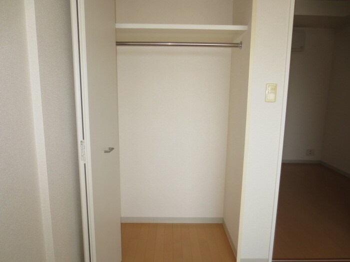 物件内観写真10　(収納)