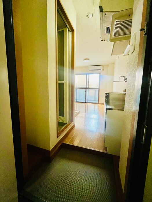 物件内観写真15　(廊下)