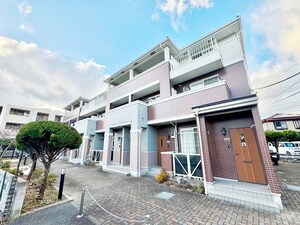 ソレア－ドＡ館外観写真