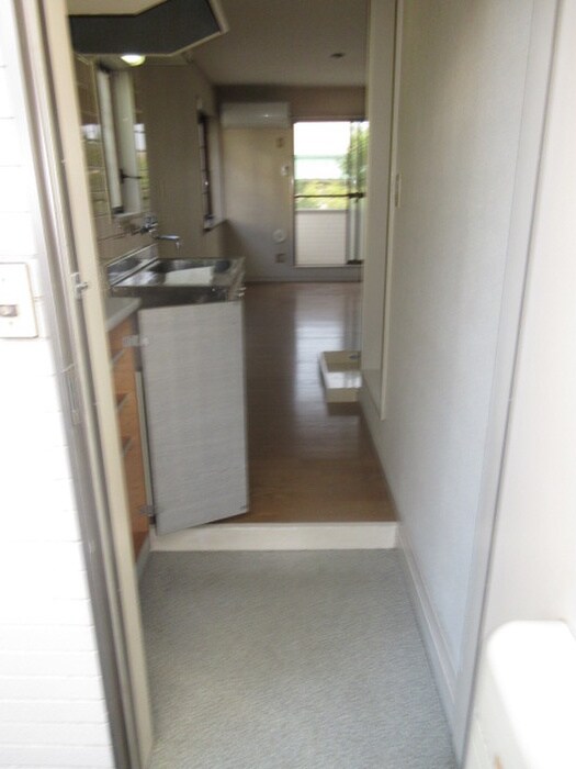 物件内観写真15　(玄関)