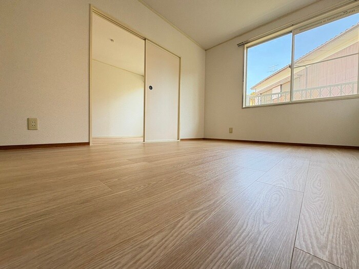 物件内観写真7　(居室)