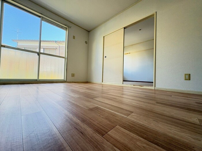 物件内観写真9　(居室)