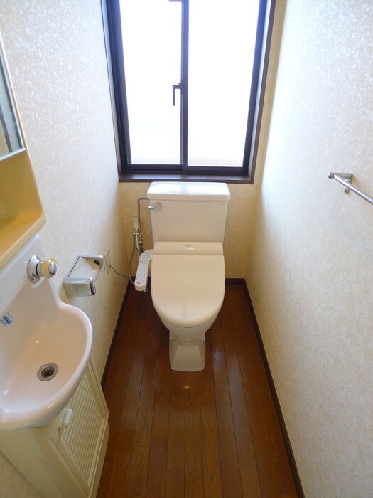 物件内観写真14　(トイレ)