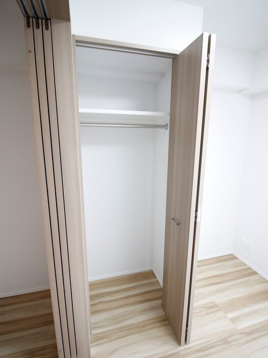 物件内観写真15　(収納)