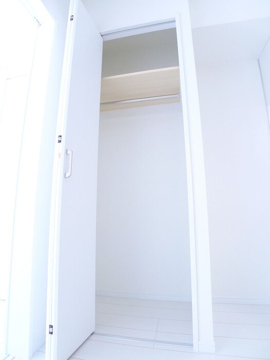 物件内観写真16　(収納)