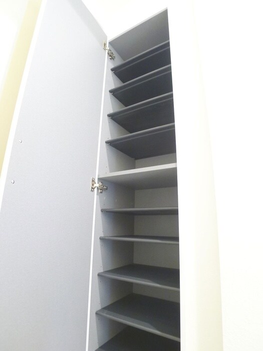 物件内観写真18　(靴箱)