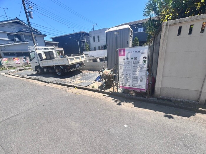 物件外観写真4　(建築中)