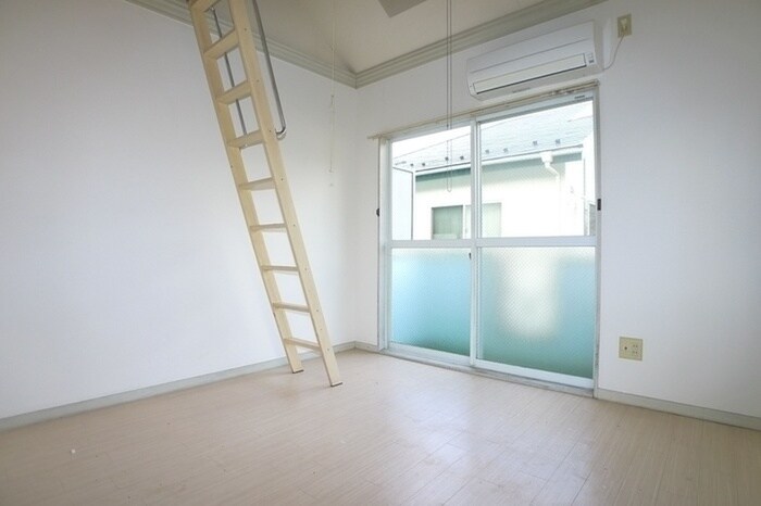 物件内観写真10　(居室)