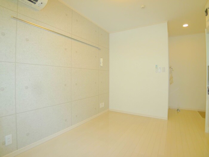 物件内観写真10　(室内からの展望)