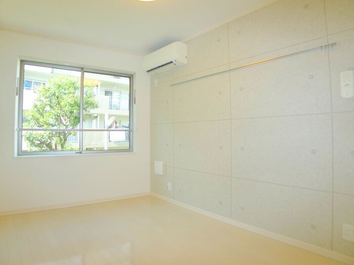 物件内観写真11　(居室)