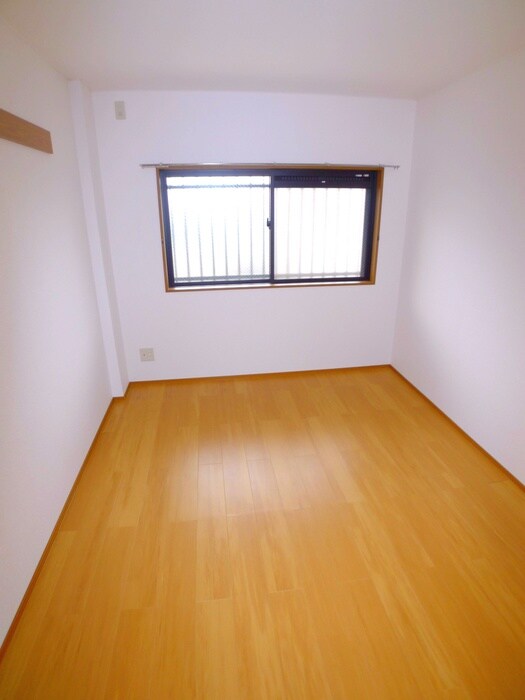 物件内観写真11　(居室)