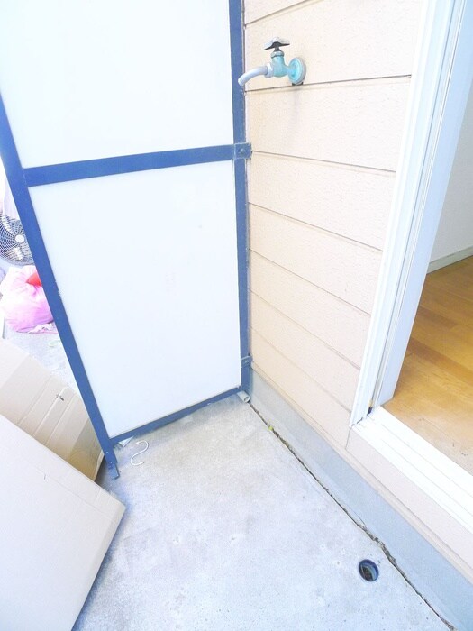 物件内観写真10　(洗濯機置場)