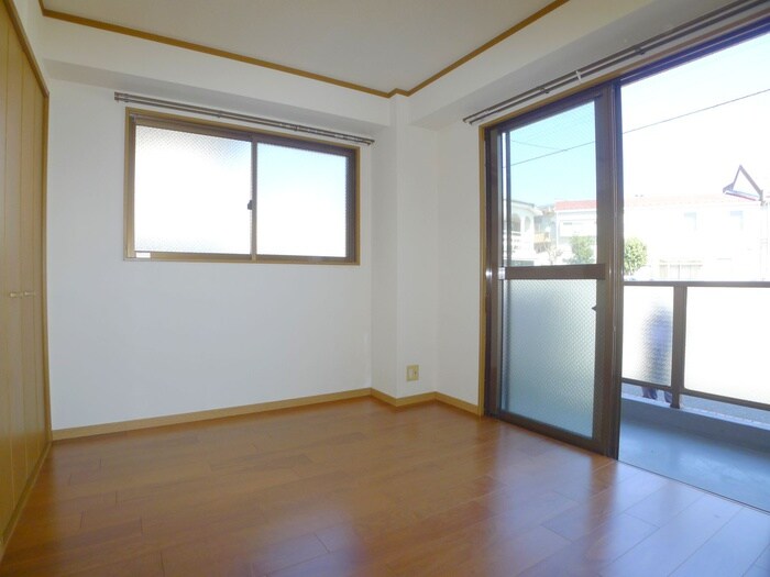 物件内観写真9　(居室)