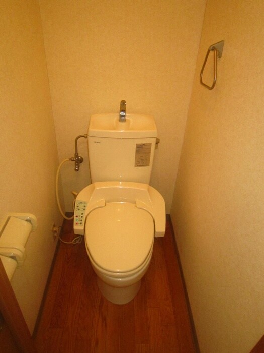 物件内観写真8　(トイレ)