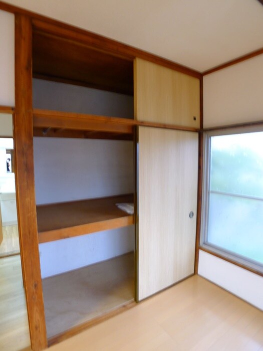 物件内観写真12　(収納)