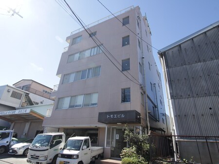 トモエビル外観写真