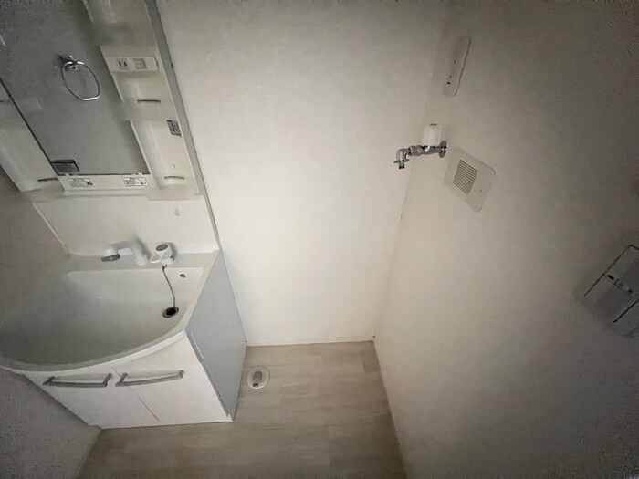 物件内観写真12　(洗濯機置場)