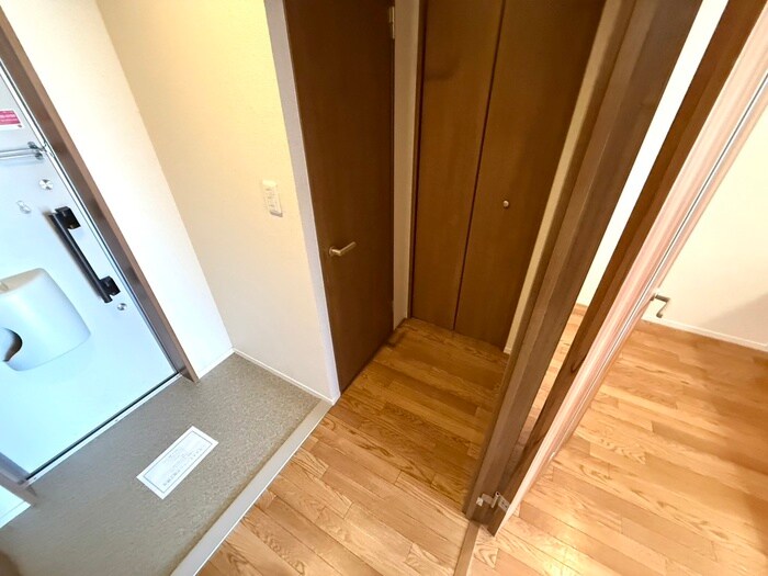 物件内観写真21　(廊下)