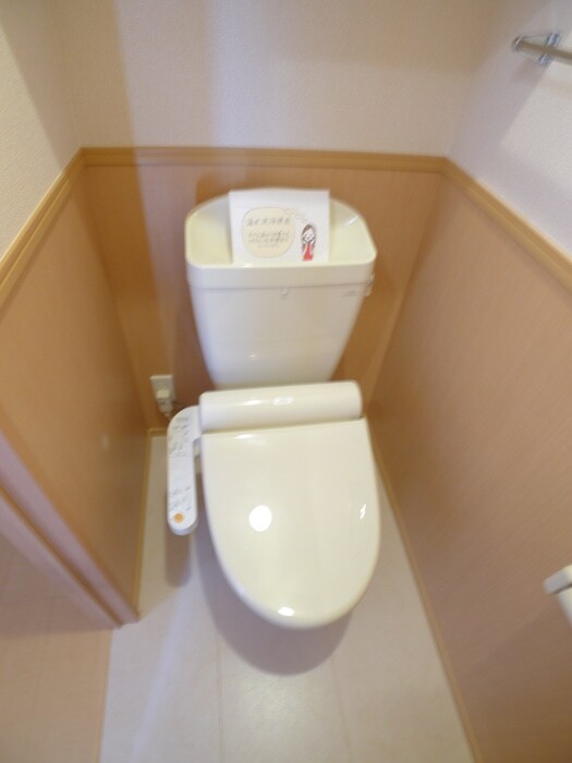 物件内観写真5　(トイレ)