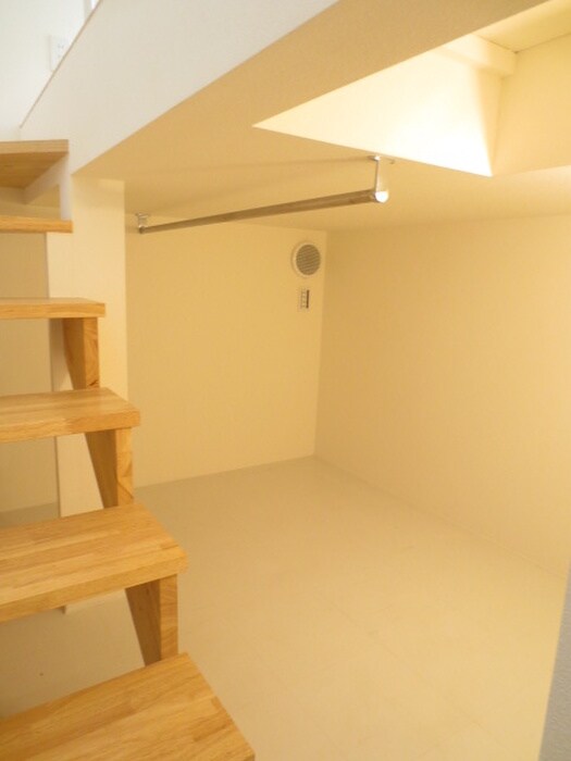 物件内観写真9　(収納)