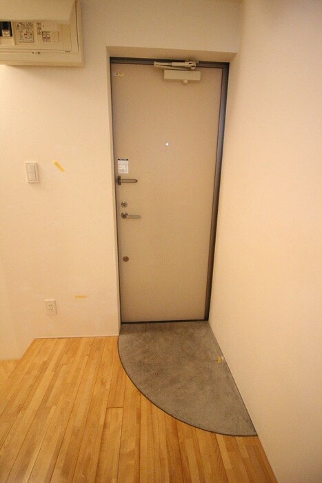 物件内観写真14　(玄関)