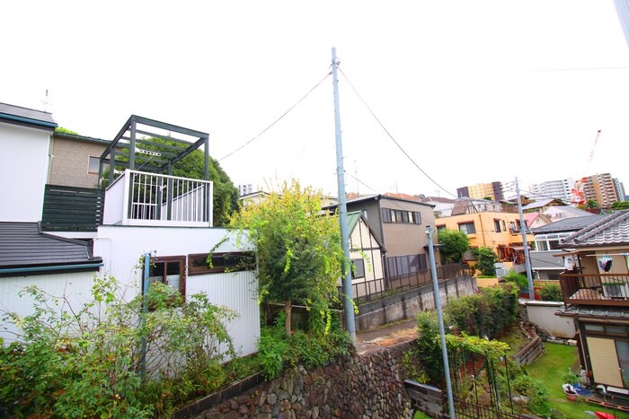 物件内観写真16　(室内からの展望)