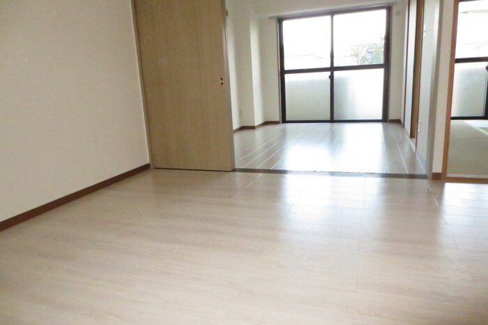 物件内観写真9　(内観写真)