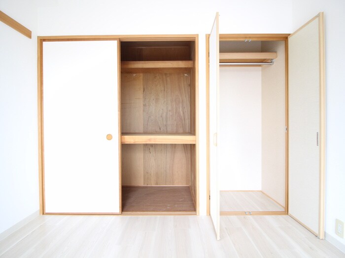物件内観写真10　(収納)
