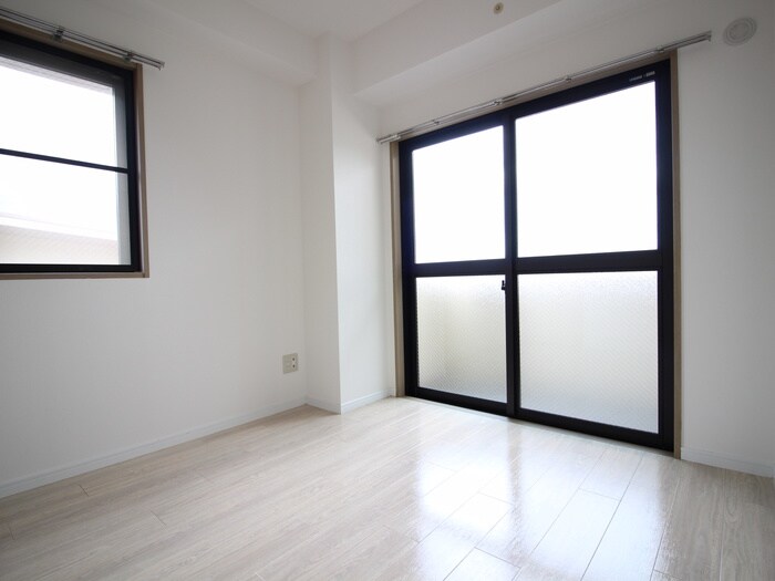 物件内観写真18　(居室)