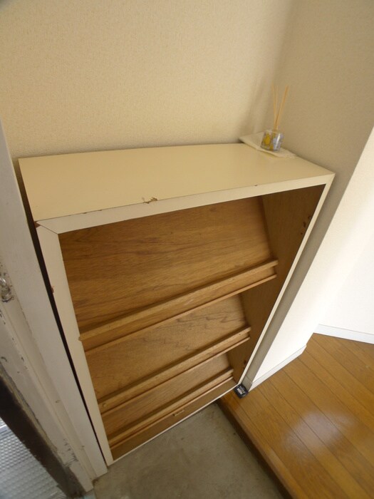 物件内観写真6　(靴箱)