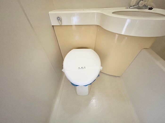 物件内観写真14　(トイレ)