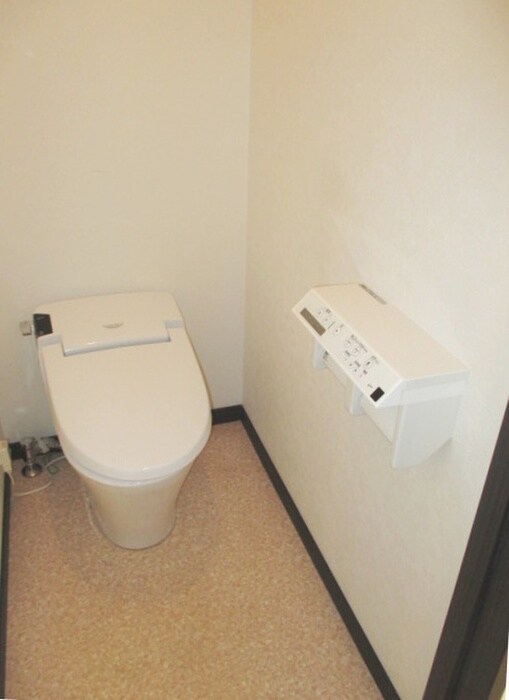 物件内観写真12　(トイレ)