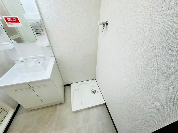 物件内観写真13　(洗濯機置場)