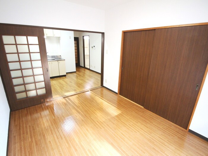 物件内観写真8　(居室)