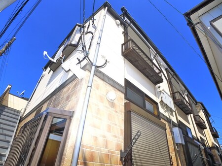 ノイエ・Ｊ外観写真