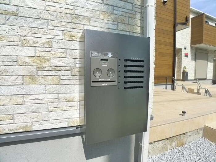 物件外観写真4　(建物設備)