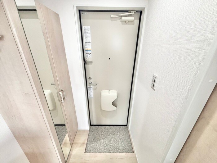 物件内観写真21　(玄関)