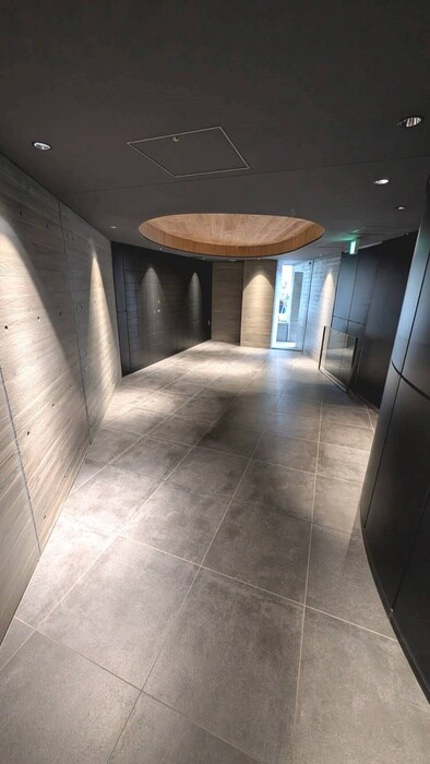 物件外観写真5　(エントランス部分)