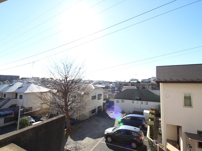 物件内観写真16　(室内からの展望)