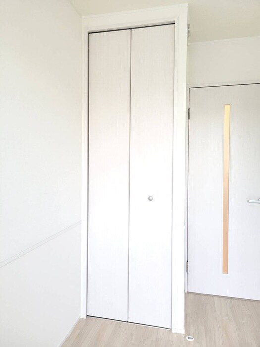 物件内観写真12　(収納)