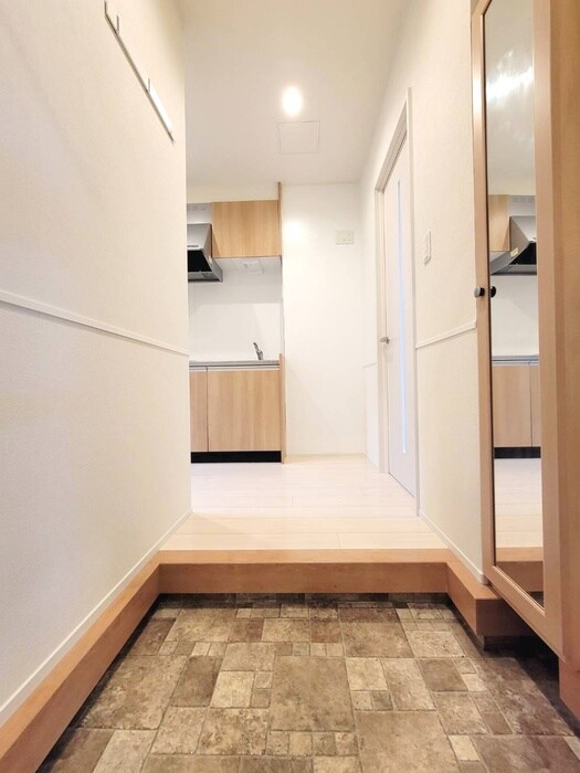 物件内観写真15　(玄関)