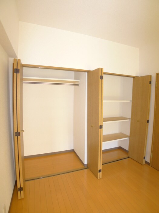 物件内観写真15　(収納)