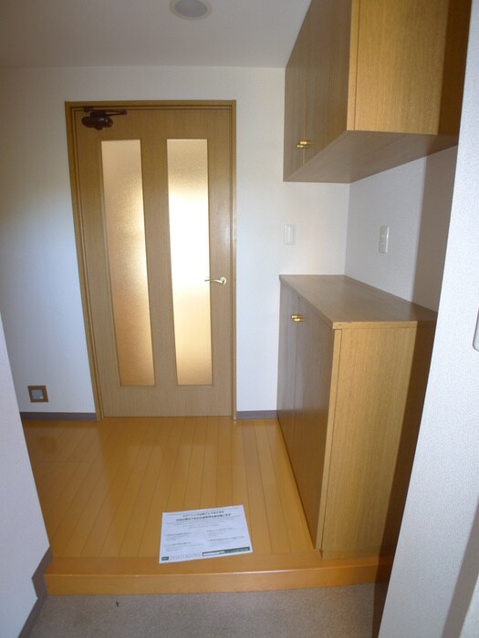 物件内観写真19　(玄関)
