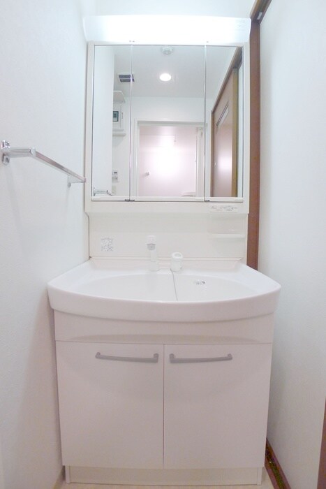 物件内観写真9　(洗面)