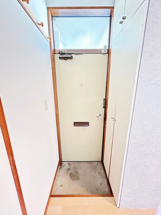 物件内観写真19　(玄関)