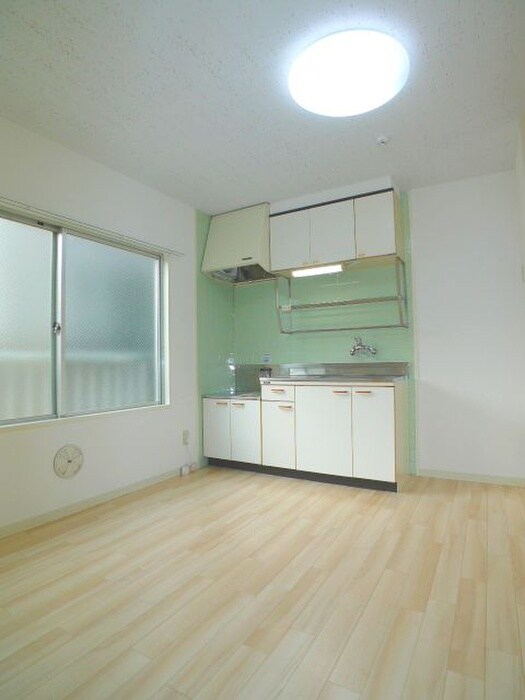 物件内観写真9　(居室)