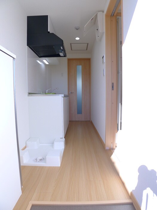 物件内観写真11　(玄関)